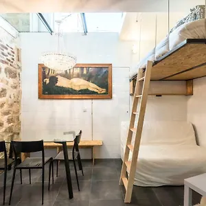 Appartement Attractive 25 M2 In A District, Paris