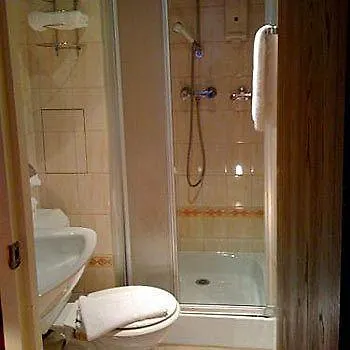 פריז Hotel Du Maine