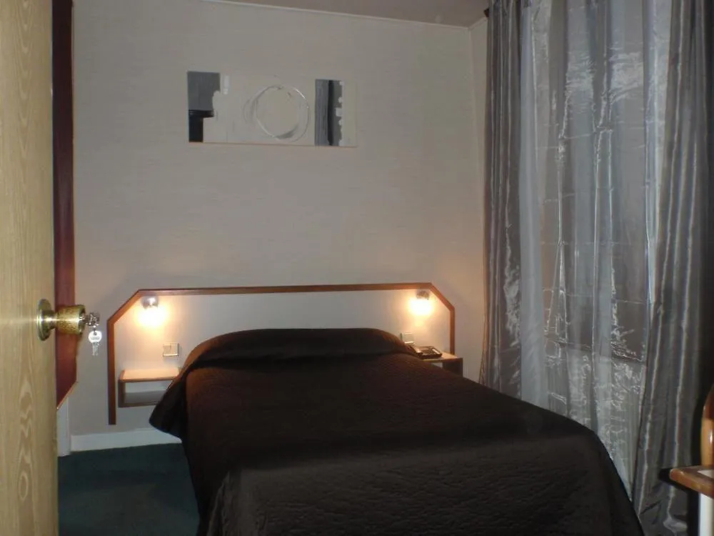 פריז Hotel Du Maine
