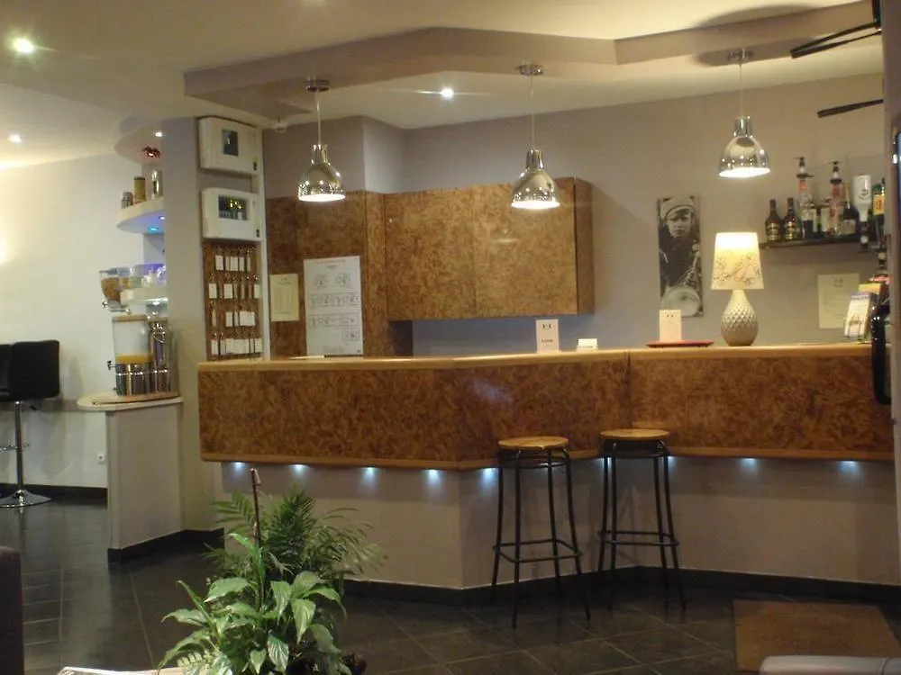 פריז Hotel Du Maine
